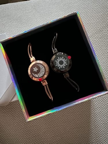 Customer photo review of Long-distance bracelets Light + Vibration