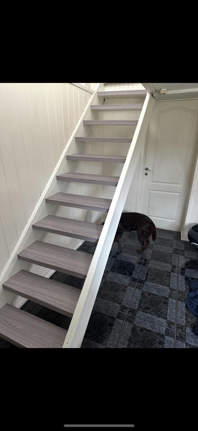 Customer photo review of Premium Manchester pine kontaktplast