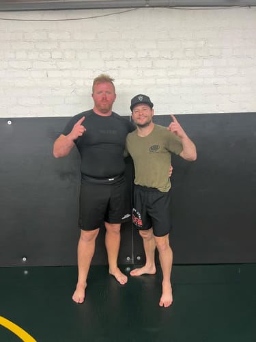 Customer photo review of Standard Black Short Sleeve No-Gi Mens BJJ Rash Guard