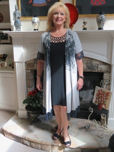 Customer photo review of CBD + CBG 750Mg/1500Mg 50/50 Mix Peach Flavor 30ml