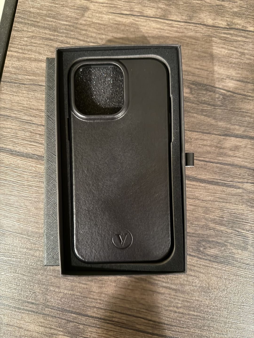 Customer photo review of iPhone 17 Series Elite Leather Case