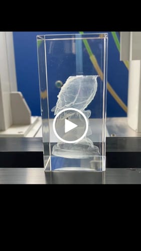 Customer video review of Cloudray UV-P Pro Series 5-in-1 5W 10W 15W UV Laser Water-Cooled Autofocus 3D, 2.5D, Inner & Surface Engraver compatible with Lightburn