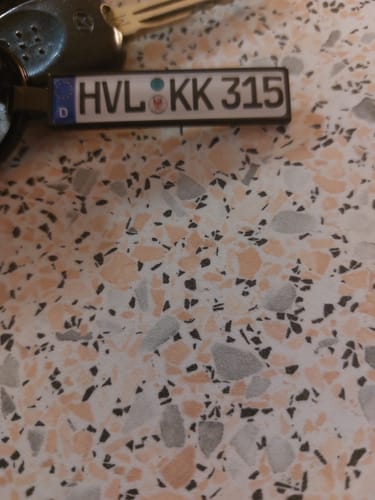 Customer photo review of Kennzeichen Schlüsselanhänger Mini Nummernschild Metall