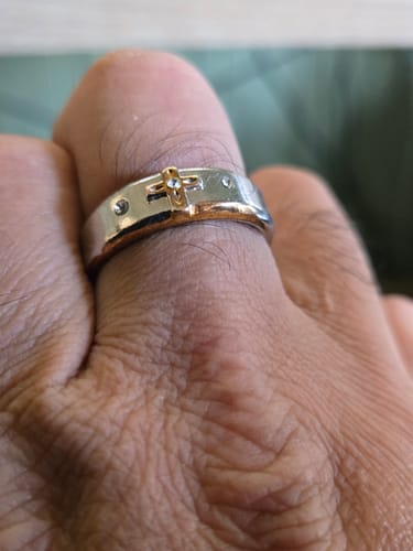 Customer photo review of FREE Today: Modern Style Two-tone Gold Cross Alloy Ring-With God All Things Are Possible