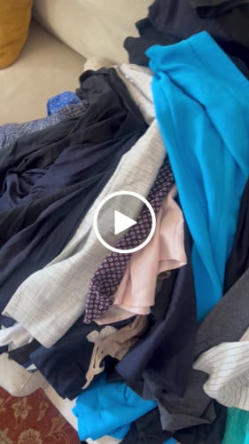 Customer video review of Banana Republic Women's Secondhand Apparel: Spring & Summer