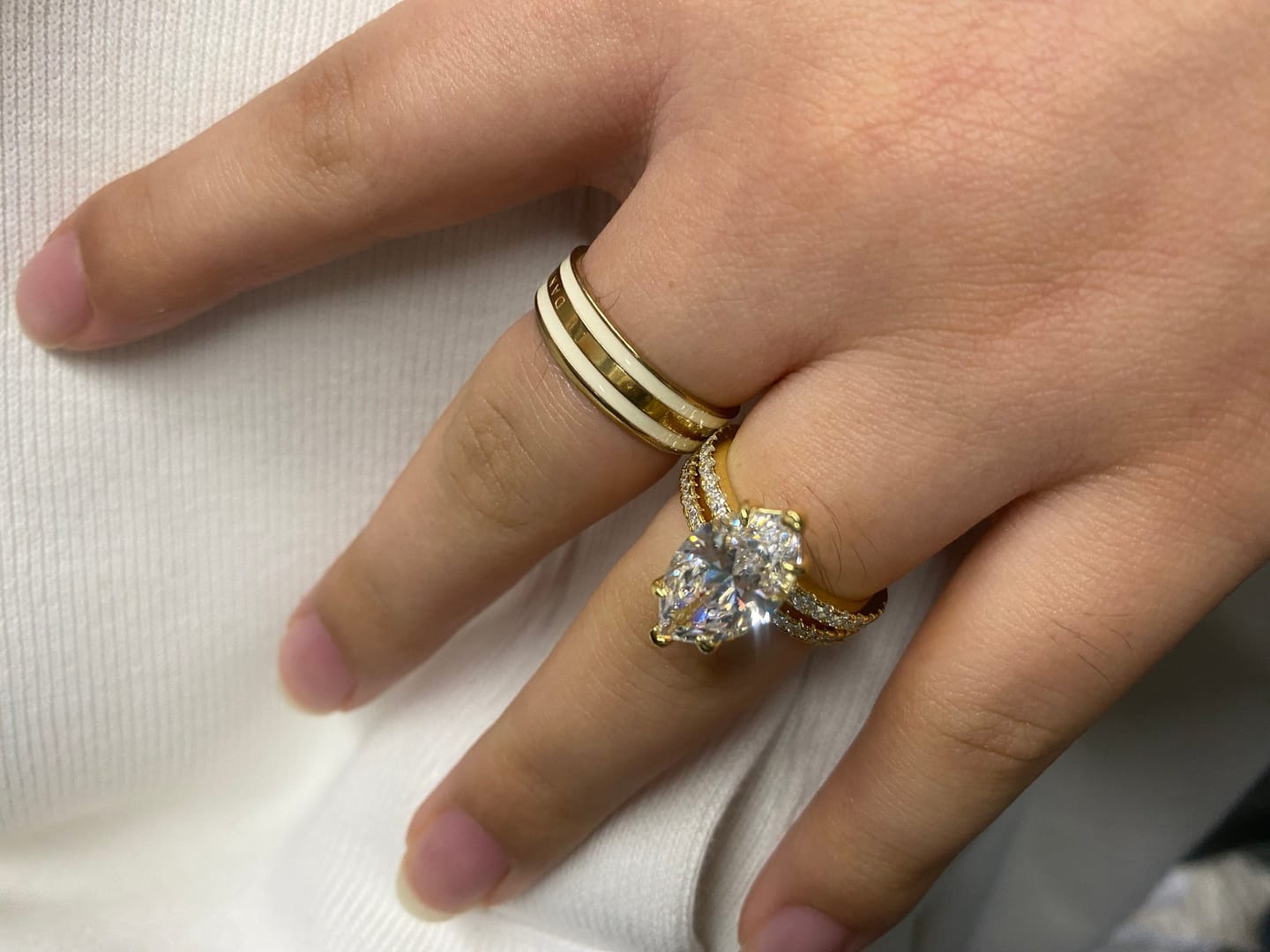 Customer photo review of S925 4.0Ct Marquise Cut Wedding Ring Set Travel Ring With Classic Wedding Band For Women