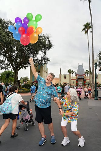 Customer photo review of Disney’s A Goofy Movie "Lester’s Possum Park" – KUNUFLEX Short Sleeve Shirt