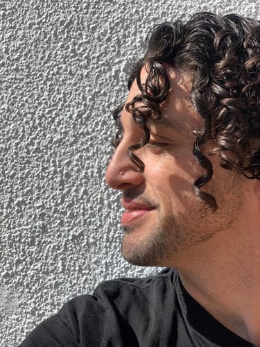 Customer photo review of IntrinsiCurly Me Hold Me Baby Curly Hair Gel 250ml