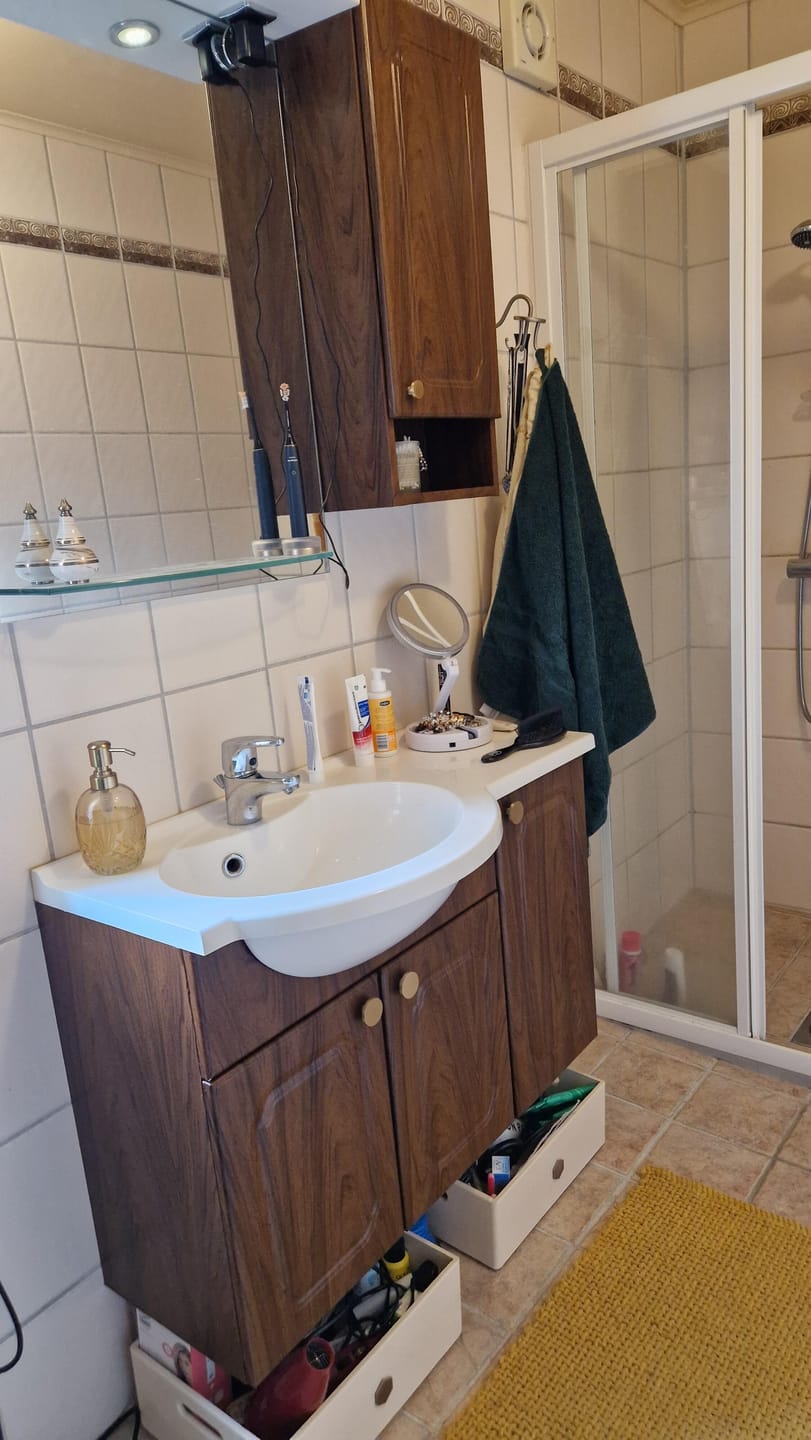 Customer photo review of Walnut Deep kontaktplast