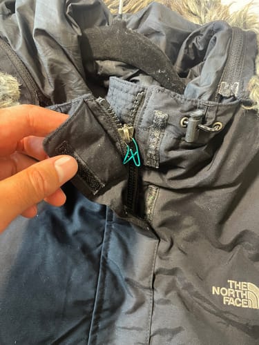 Customer photo review of Wholesale Women's North Face Jackets