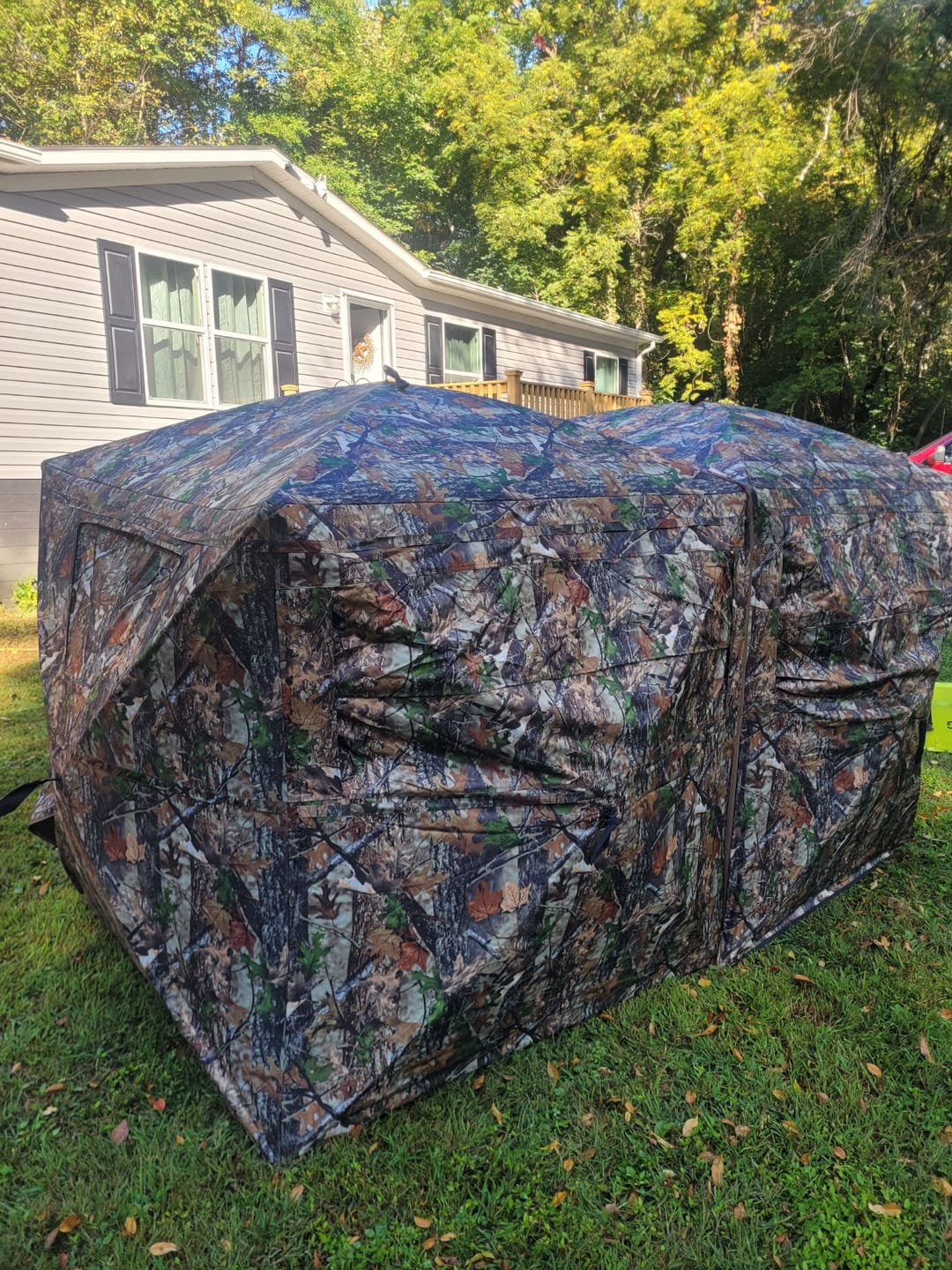 Customer photo review of Tidewe VisTrilogy See-Through Pop-Up Hunting Ground Blind for Deer, Turkey (4-6 Person)