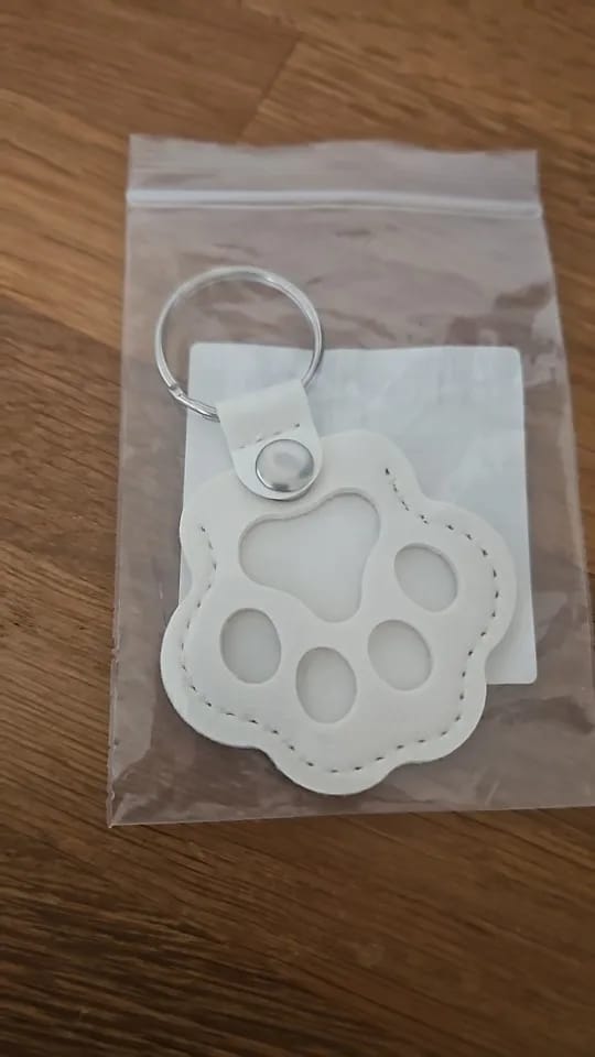 Customer photo review of FurEver With You – Pet Hair Keepsake Keyring