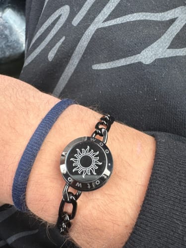 Customer photo review of Long-distance bracelets Light + Vibration