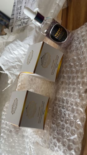Customer photo review of Organic Exfoliating Cream with SPF (for darks spots and sunburns)