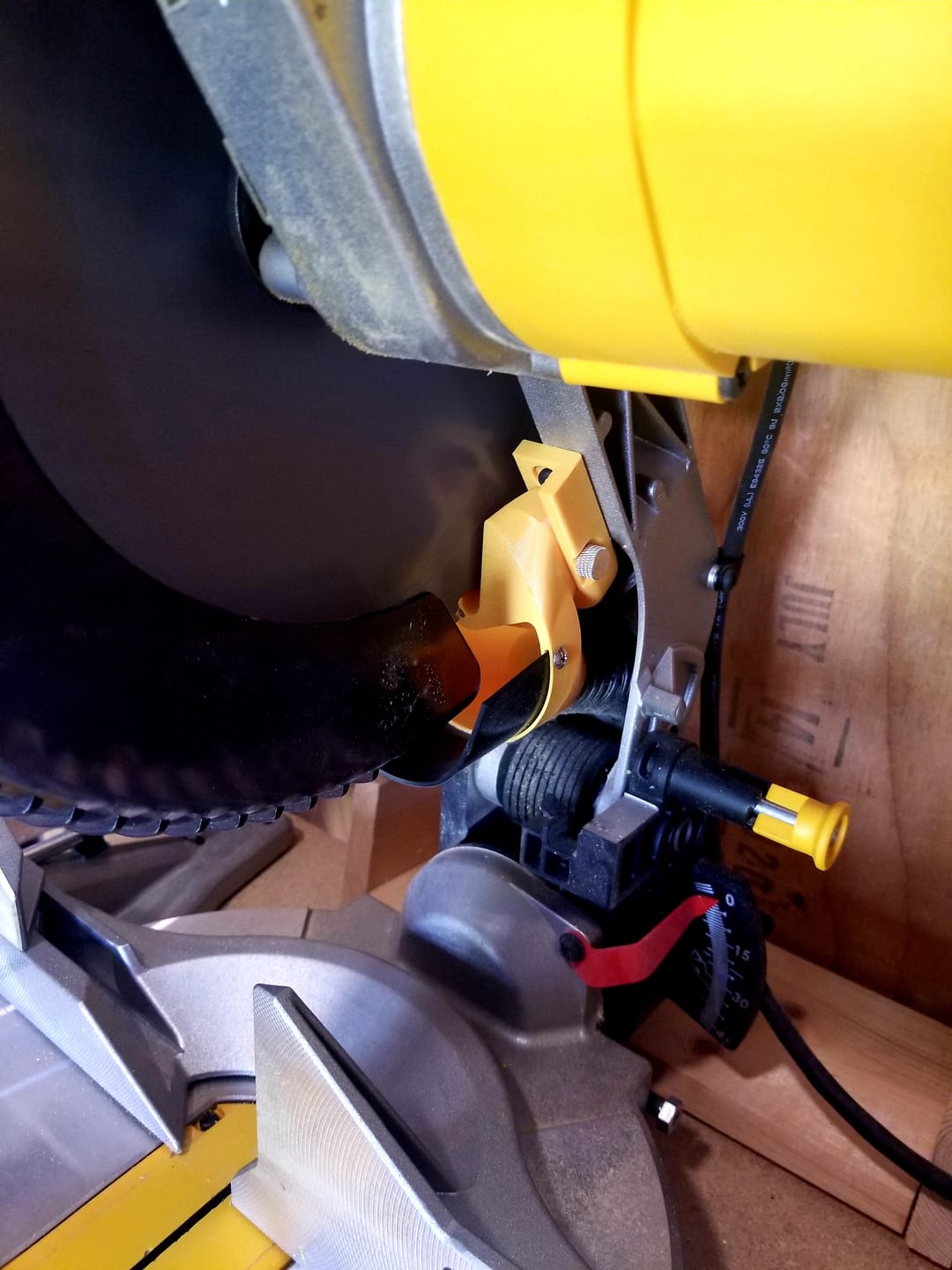 Customer photo review of Dewalt DW715/716 12" Non-Sliding Miter Saw Dust Collection