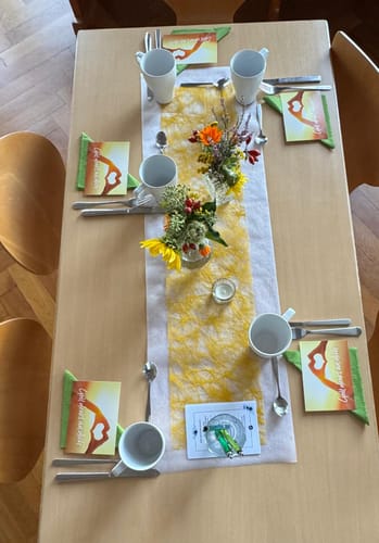 Customer photo review of Tischläufer Vlies 30cm x 25m weiß