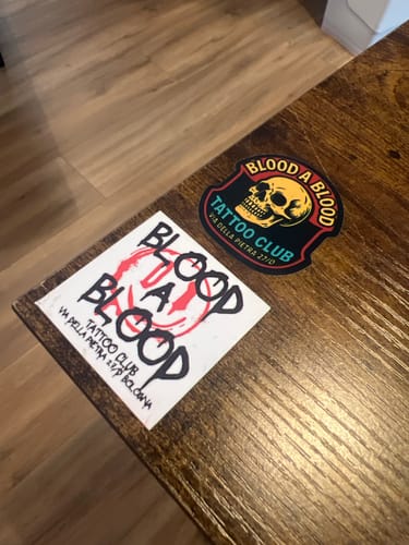 Customer photo review of Sticker Vinile Classico