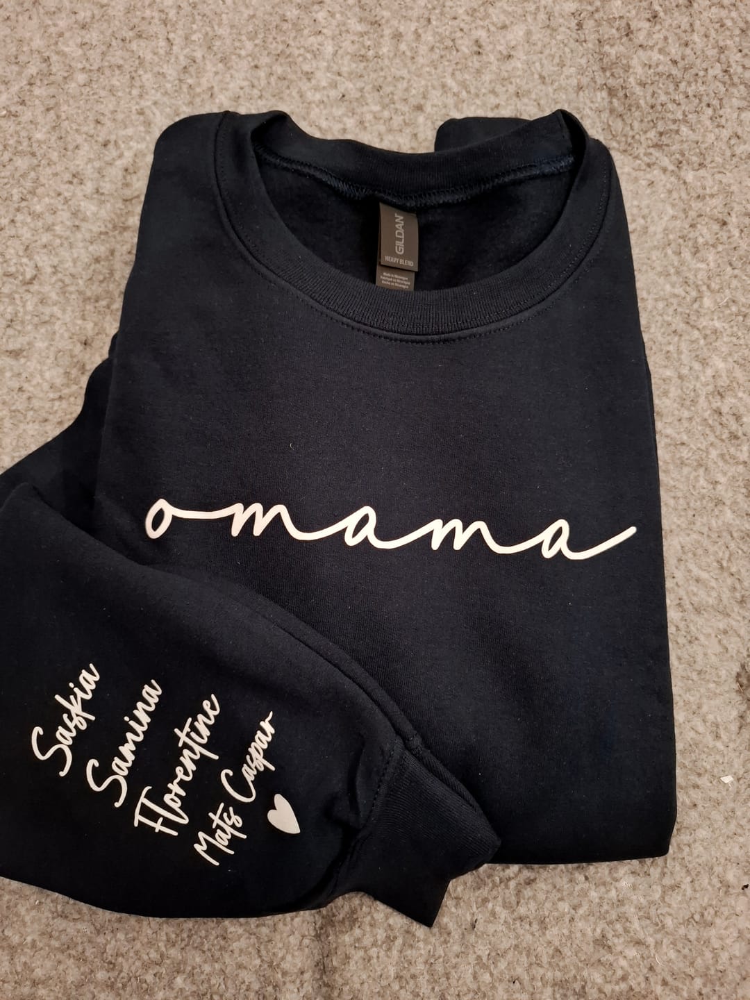 Customer photo review of Beste Mama - Personalisierter Premium Sweater mit 3D Druck für Mama und Oma mit Namen