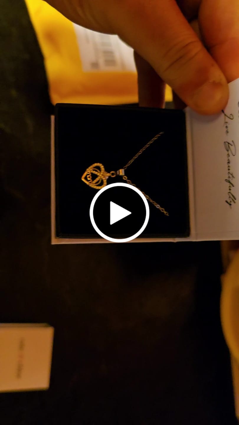 Customer video review of Jenna 18k White Gold Plated Mom Heart Necklace with Simulated Diamond Crystals