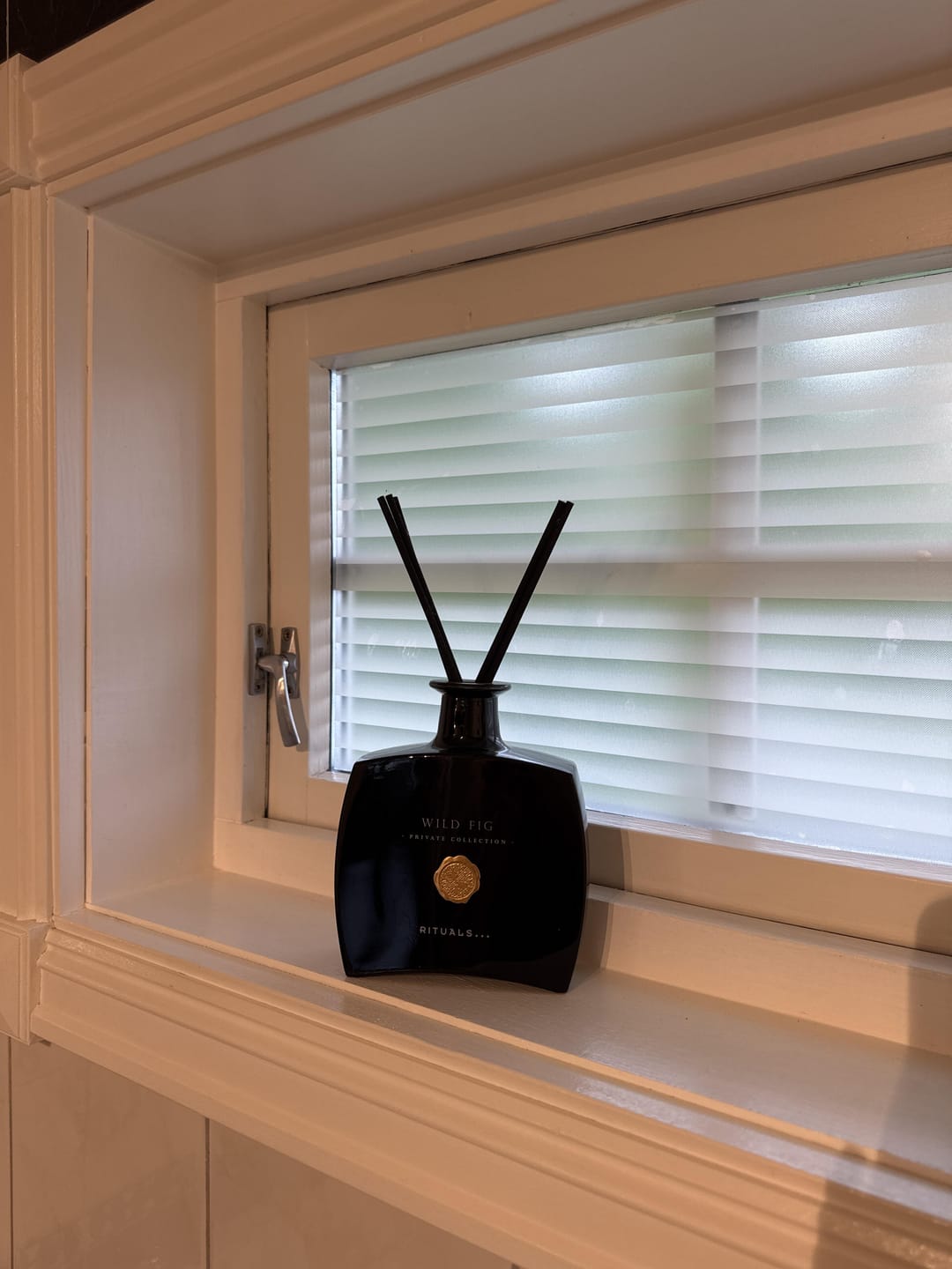 Customer photo review of Jalousie vindusfolie