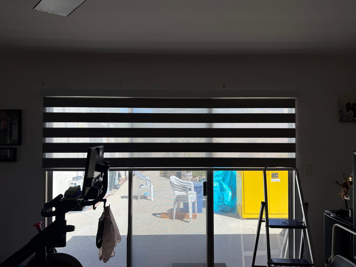 Customer photo review of SmartWings Motorized Zebra Shades 90% Blackout 95mm Astrid