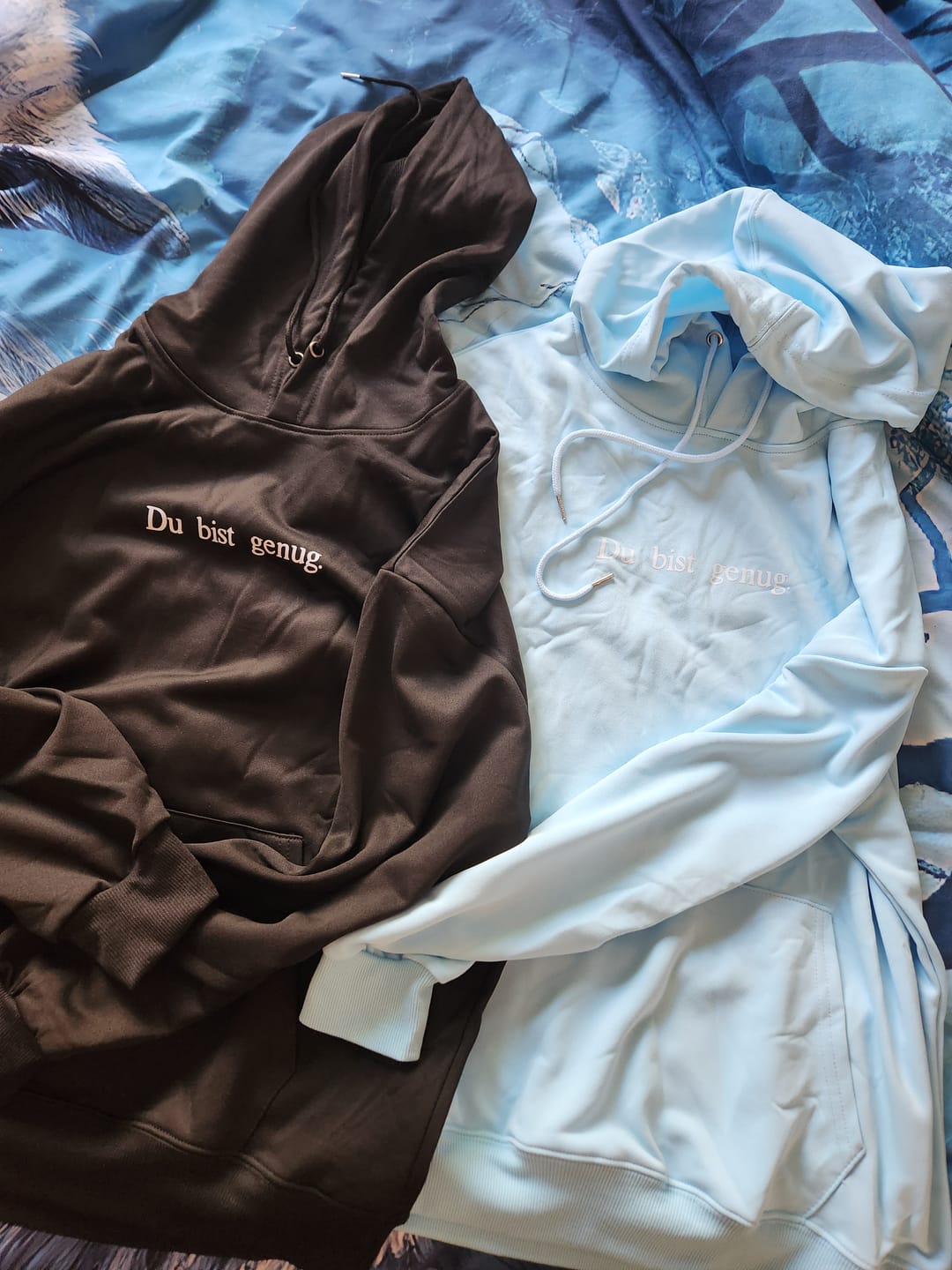 Customer photo review of Wertvoll Du™ Genug Kapuzenpullover