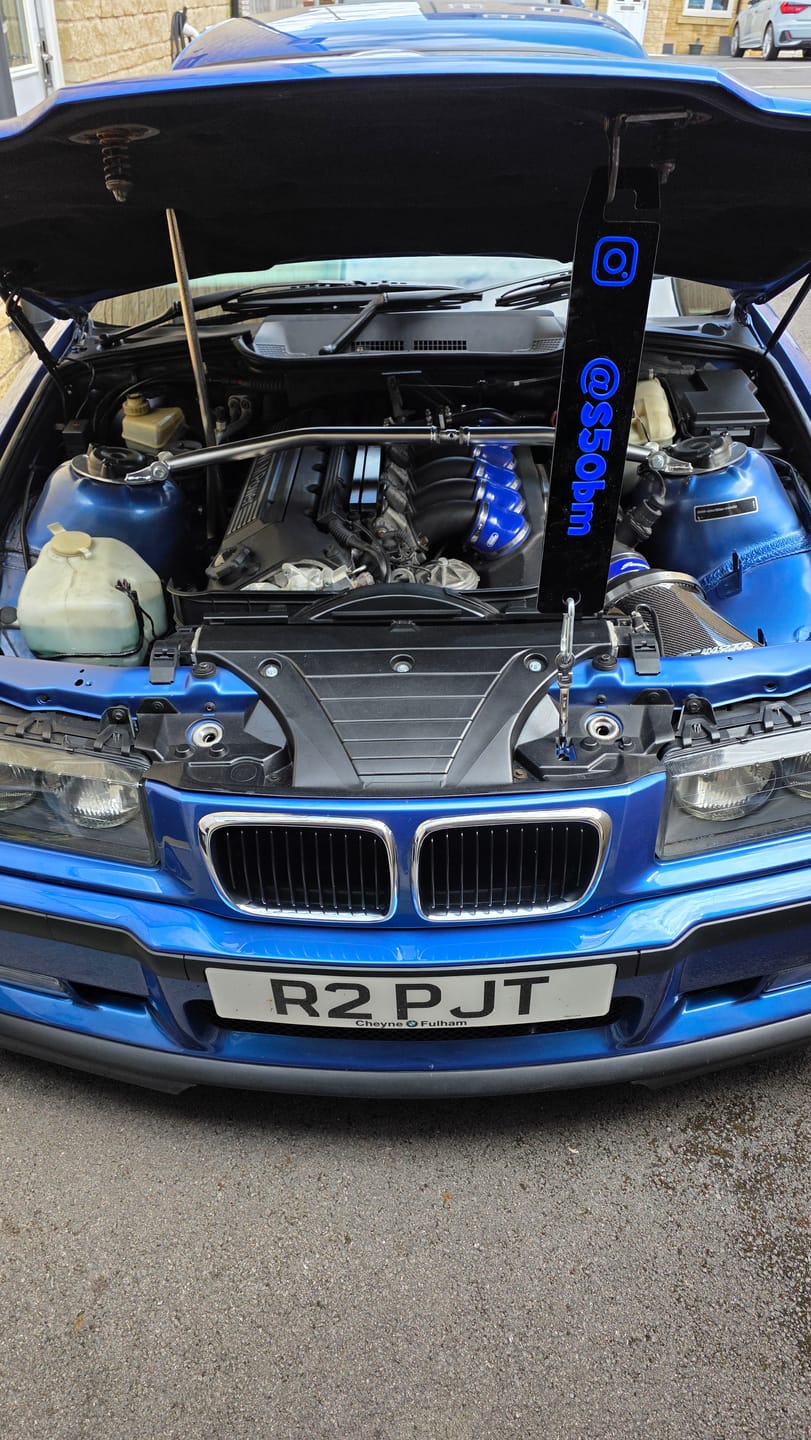 Customer photo review of Custom Universal Bonnet Props (4D Acrylic)
