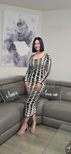 Customer photo review of Idalia Black Abstract Long Sleeve Maxi Dress