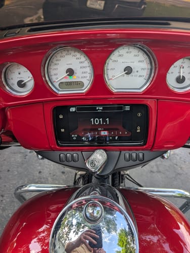 Customer photo review of HR3 Wicked Red Batwing Front  Inner Fairing STREET GLIDE 2018-2019 (FLHX)