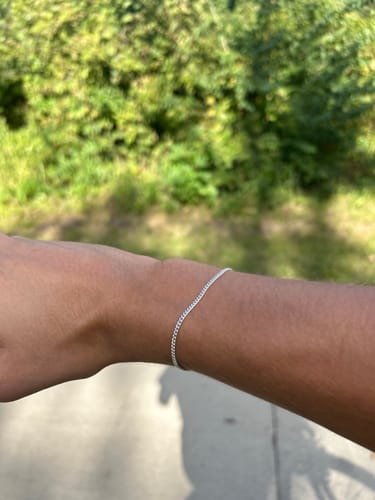Customer photo review of Curb Chain Bracelet