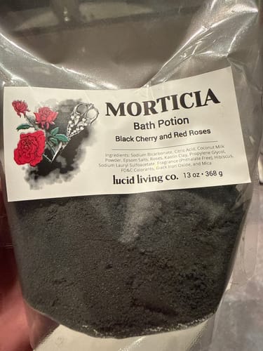 Customer photo review of Morticia Bath Potion