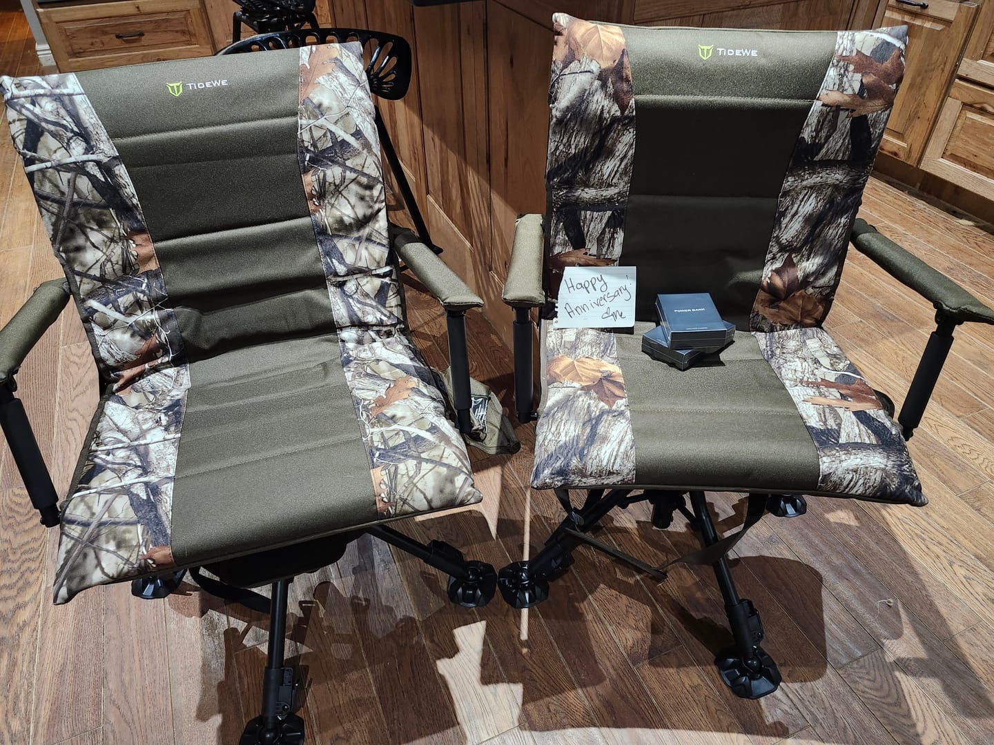 Customer photo review of Heated Hunting Chair Adjustable Height 360°  Swivel Blind Chair With Armrests