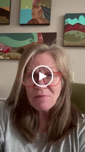 Customer video review of Instant Dye Shampoo