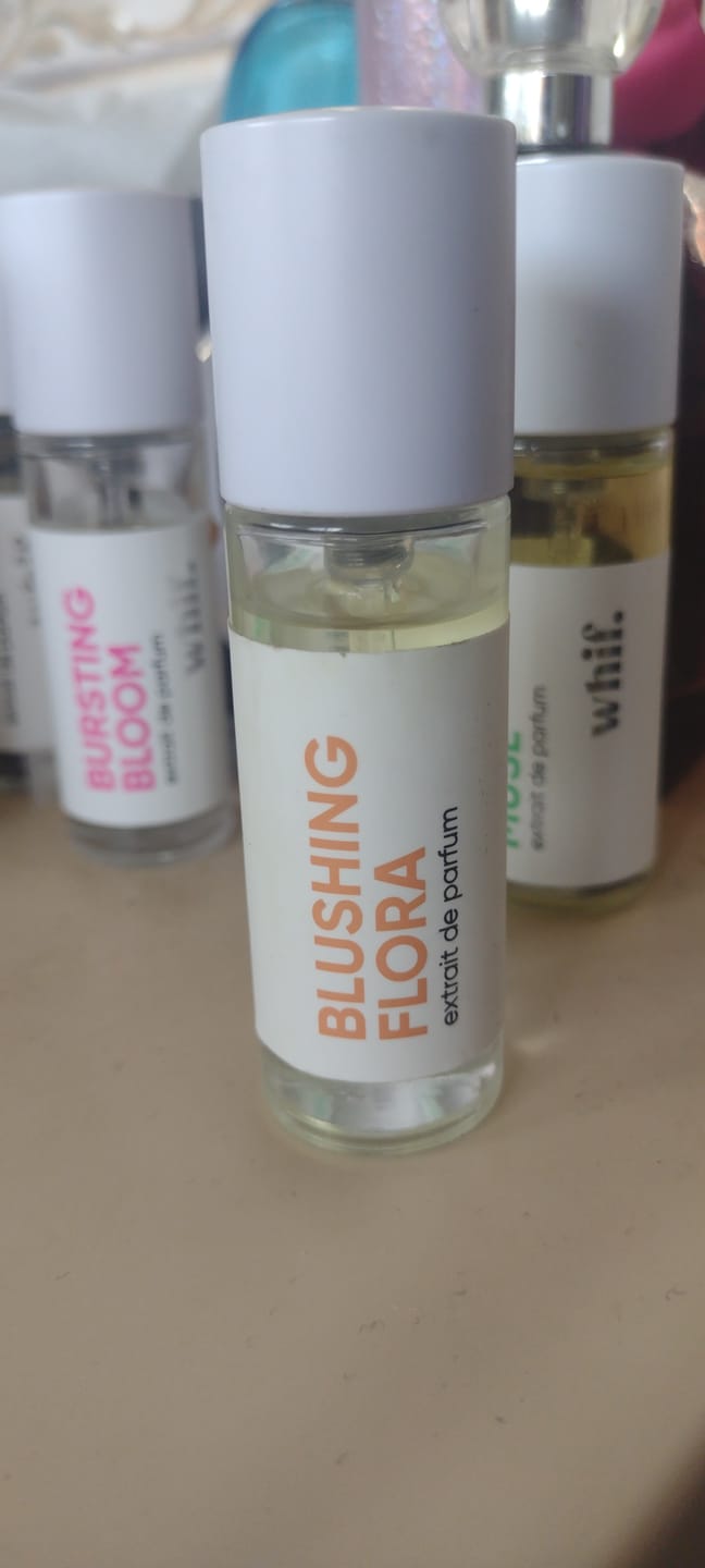 Customer photo review of Blushing Flora