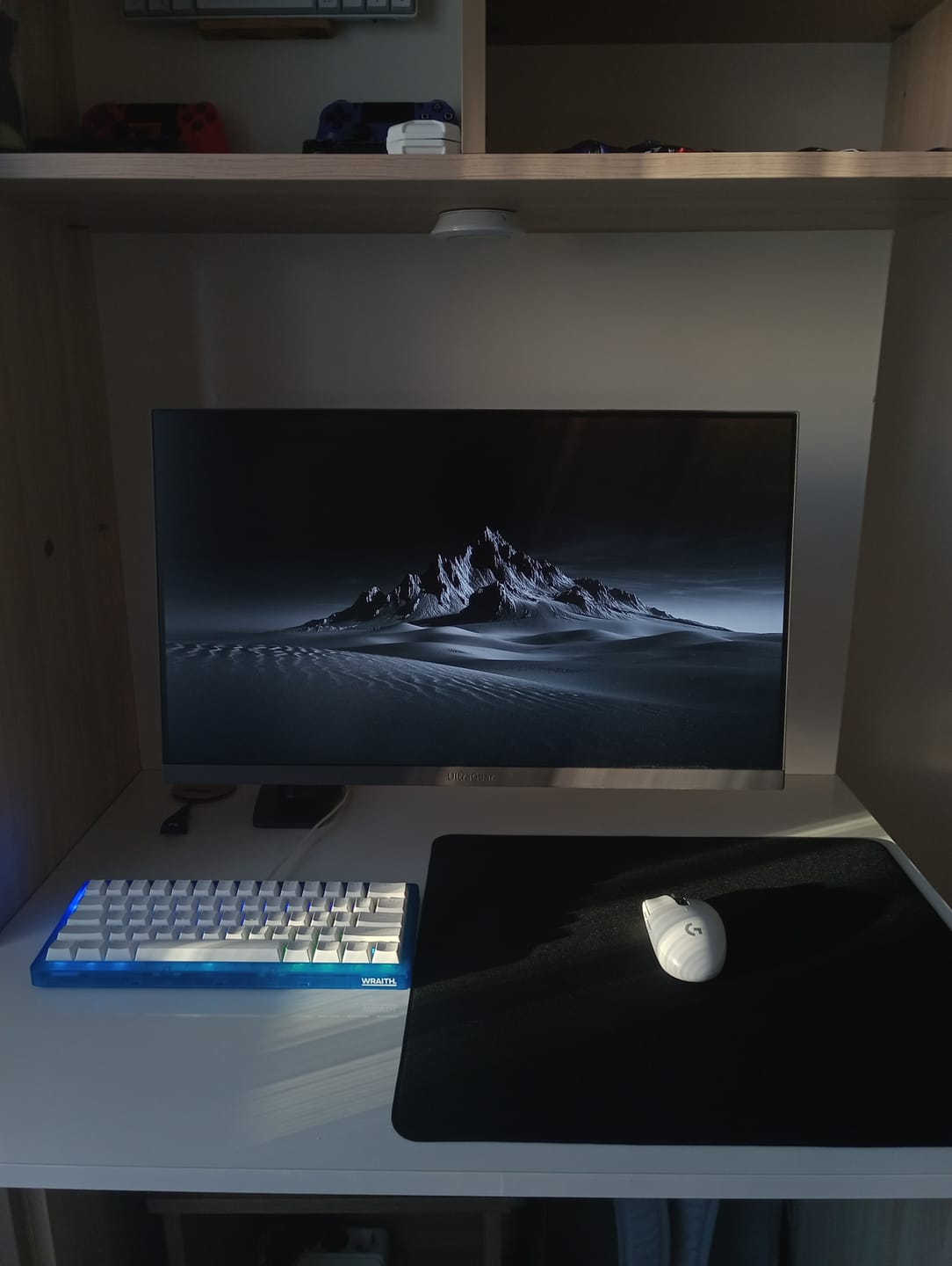 Customer photo review of Wraith Litepad Mousepad