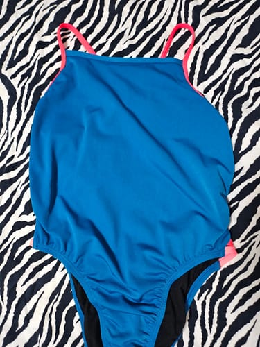 Jeong Bun review of ZAMBIA ONE PIECE || Nordic|Fiesta image 1 out of 1