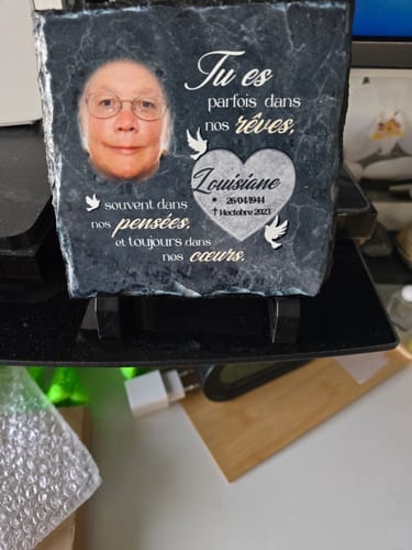Customer photo review of Dans nos cœurs - Plaque en ardoise personnalisée