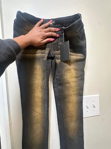 Customer photo review of Low Rise Denim (Black)