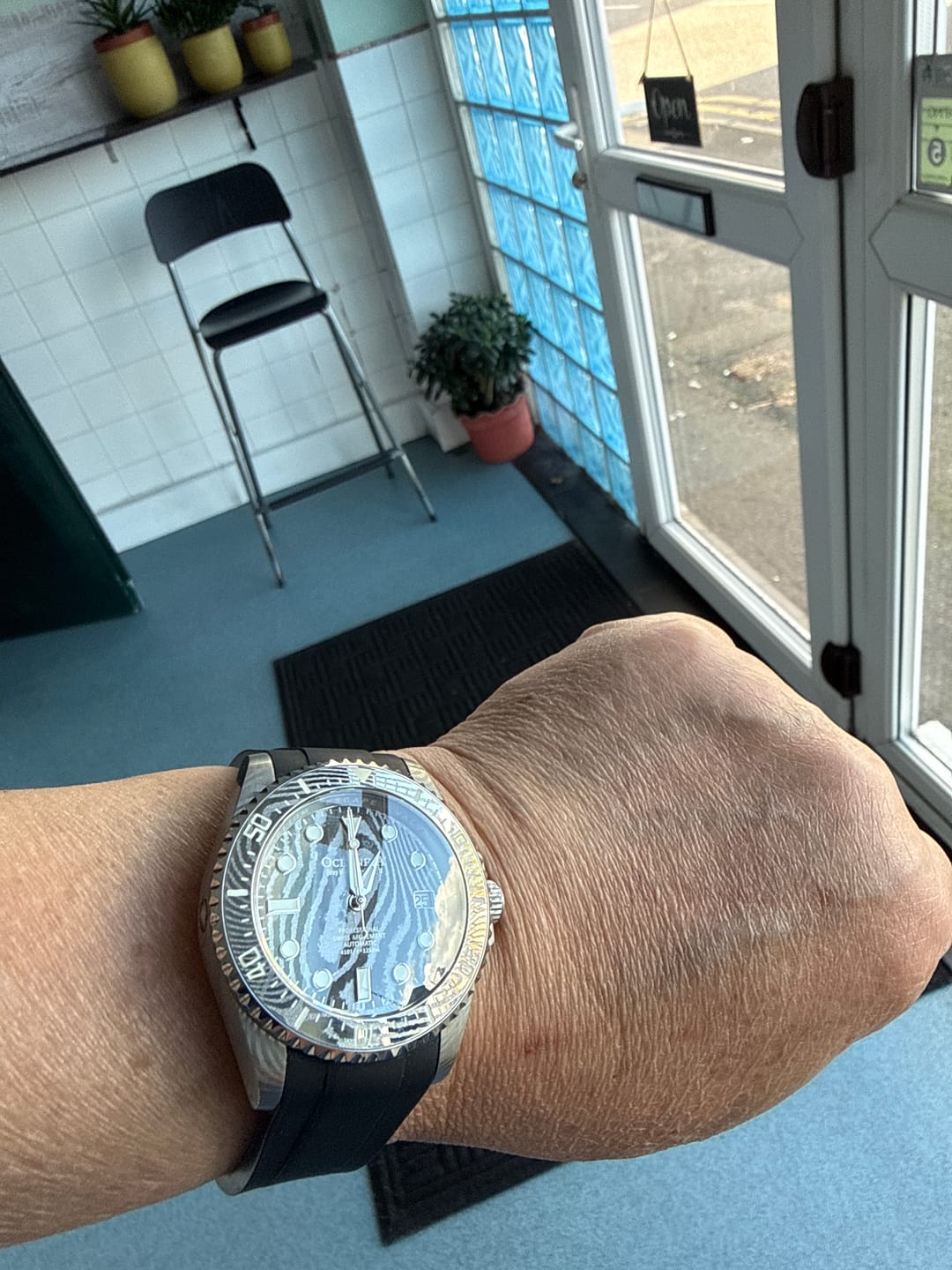 Customer photo review of Oceaneva Mens Deep Marine Explorer II Damascus Steel Dial Watch Rubber