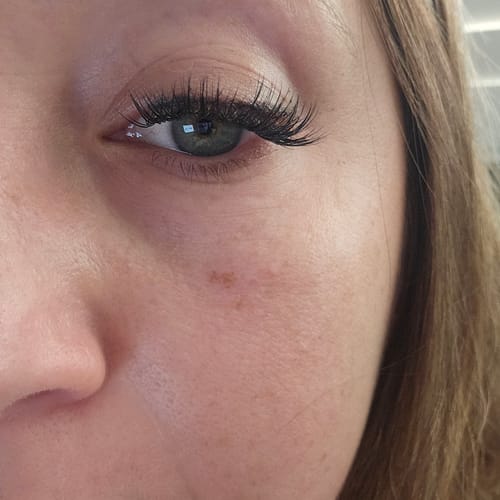 Customer photo review of Fluffy® Gossamer® Lash