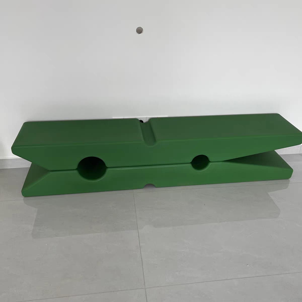Customer photo review of Clip Shaped Side Table TV Stand