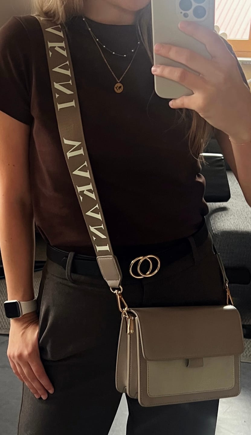 Customer photo review of VALDA - TAUPE