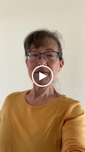 Customer video review of Elena 3/4 Sleeve V Neck • Final Sale Deals! - Fern Glow