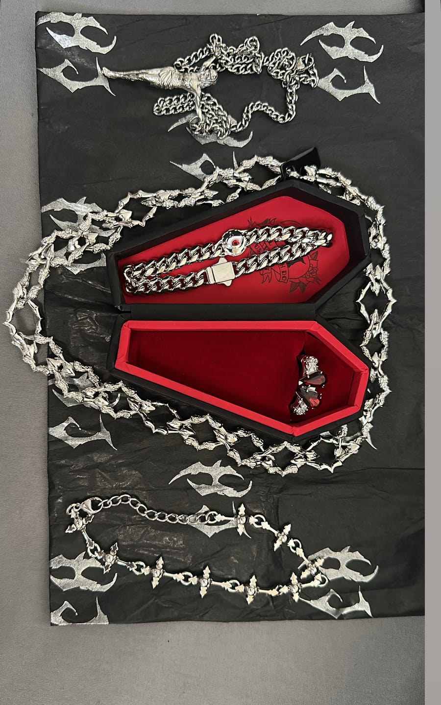 Customer photo review of CHAIN OF ADDICTION