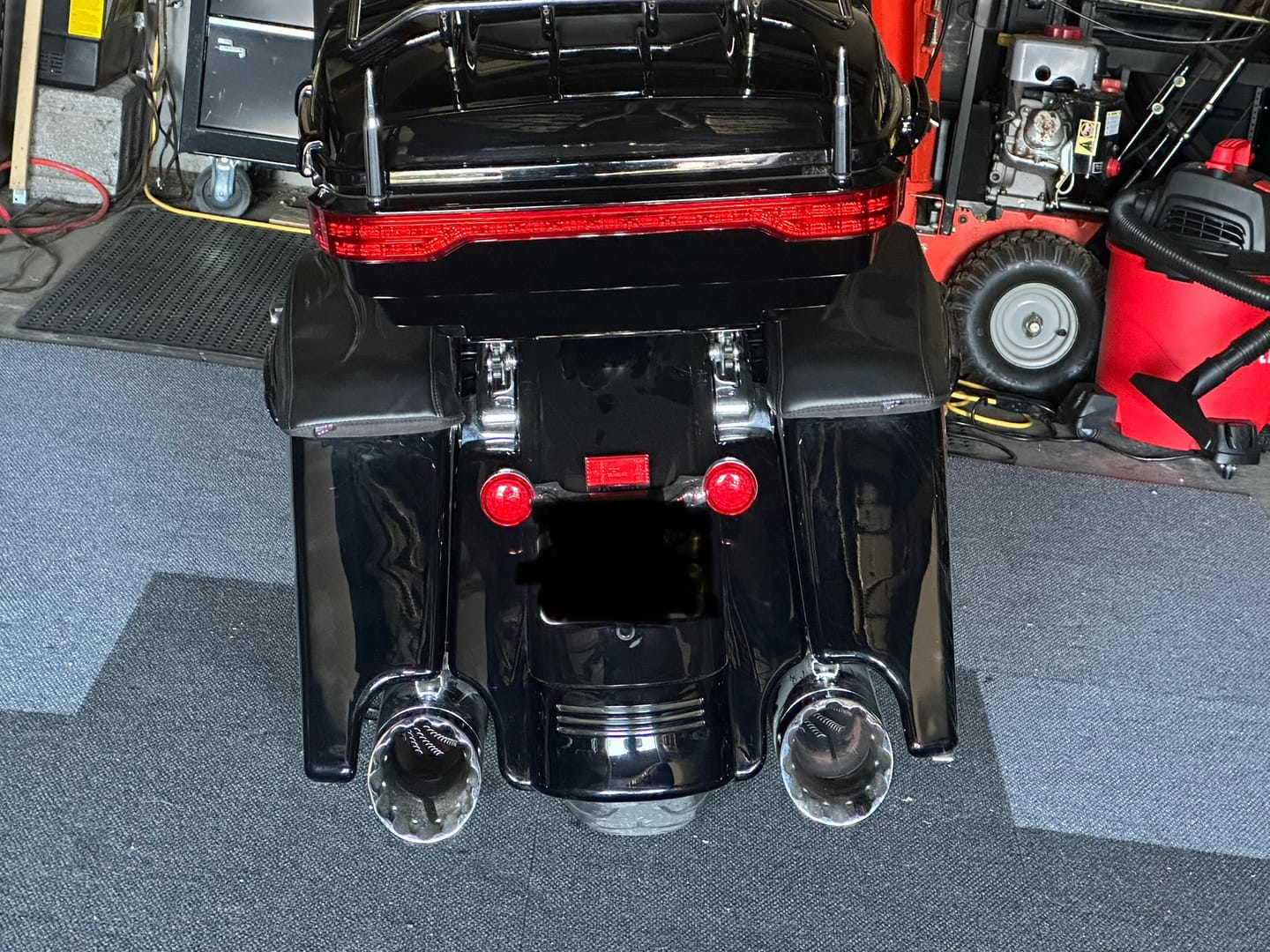 Customer photo review of Stretched Rear Fender Extension For 2014-2023 Harley Davidson Touring