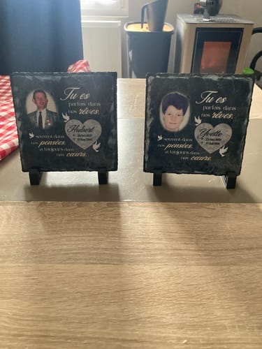 Customer photo review of Dans nos cœurs - Plaque en ardoise personnalisée