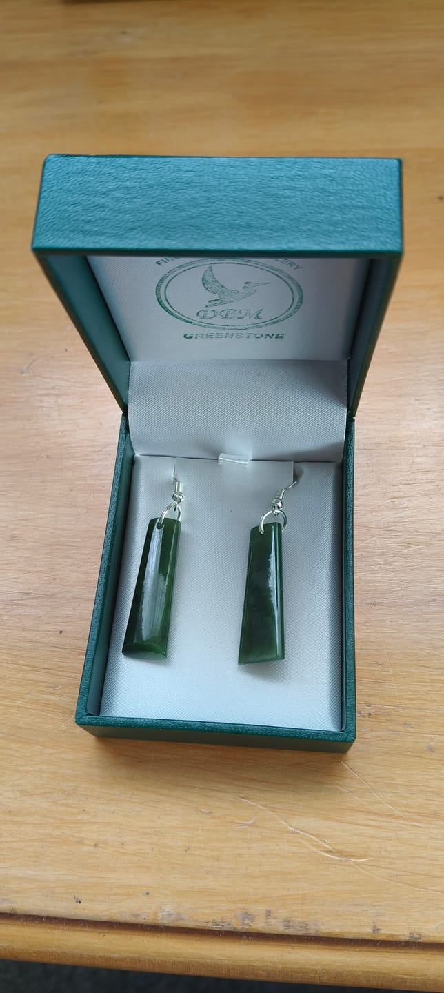Customer photo review of Jewellery Box for Single Necklace or Earrings