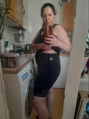 Customer photo review of EMS Yoga Shorts