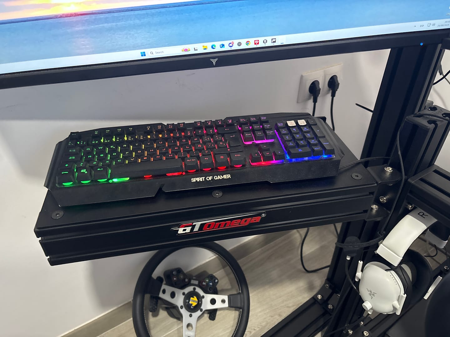 Customer photo review of PRIME Keyboard Tray