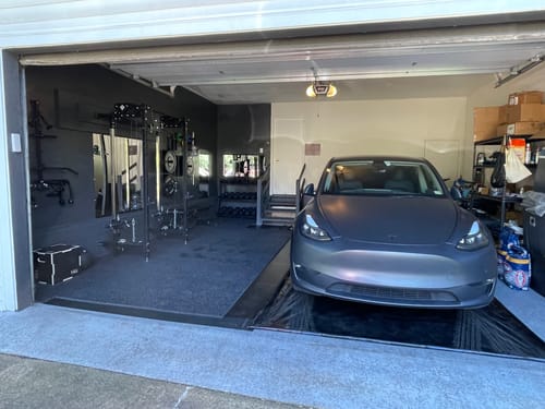 Customer photo review of CHEETAH™ Wall Mounted Folding Power Rack Functional Trainer